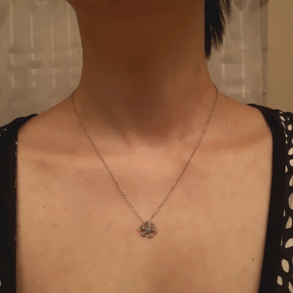 Silver Snowflake Necklace - Picture 3 of 9